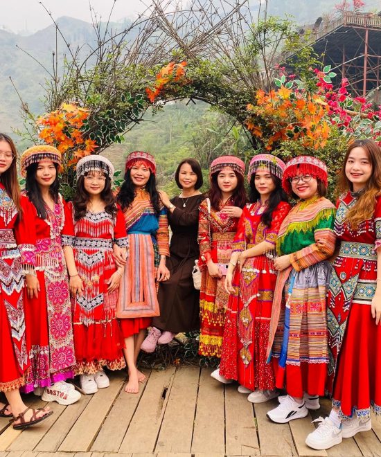 Du Lịch Tưởng Gia